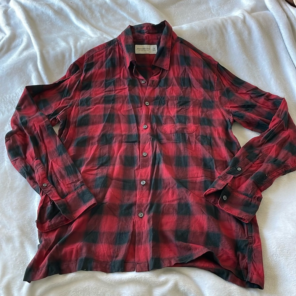 Abercrombie & Fitch A&F red flannel shirt size medium